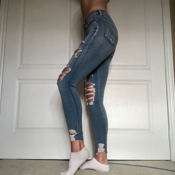 Light Wash Distressed High Waisted Jeggings - Picture 2 of 4